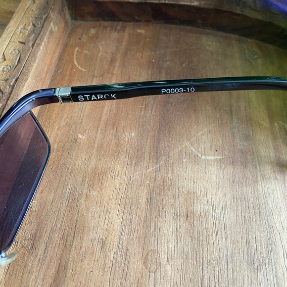 Starck - Picture 2 of 3